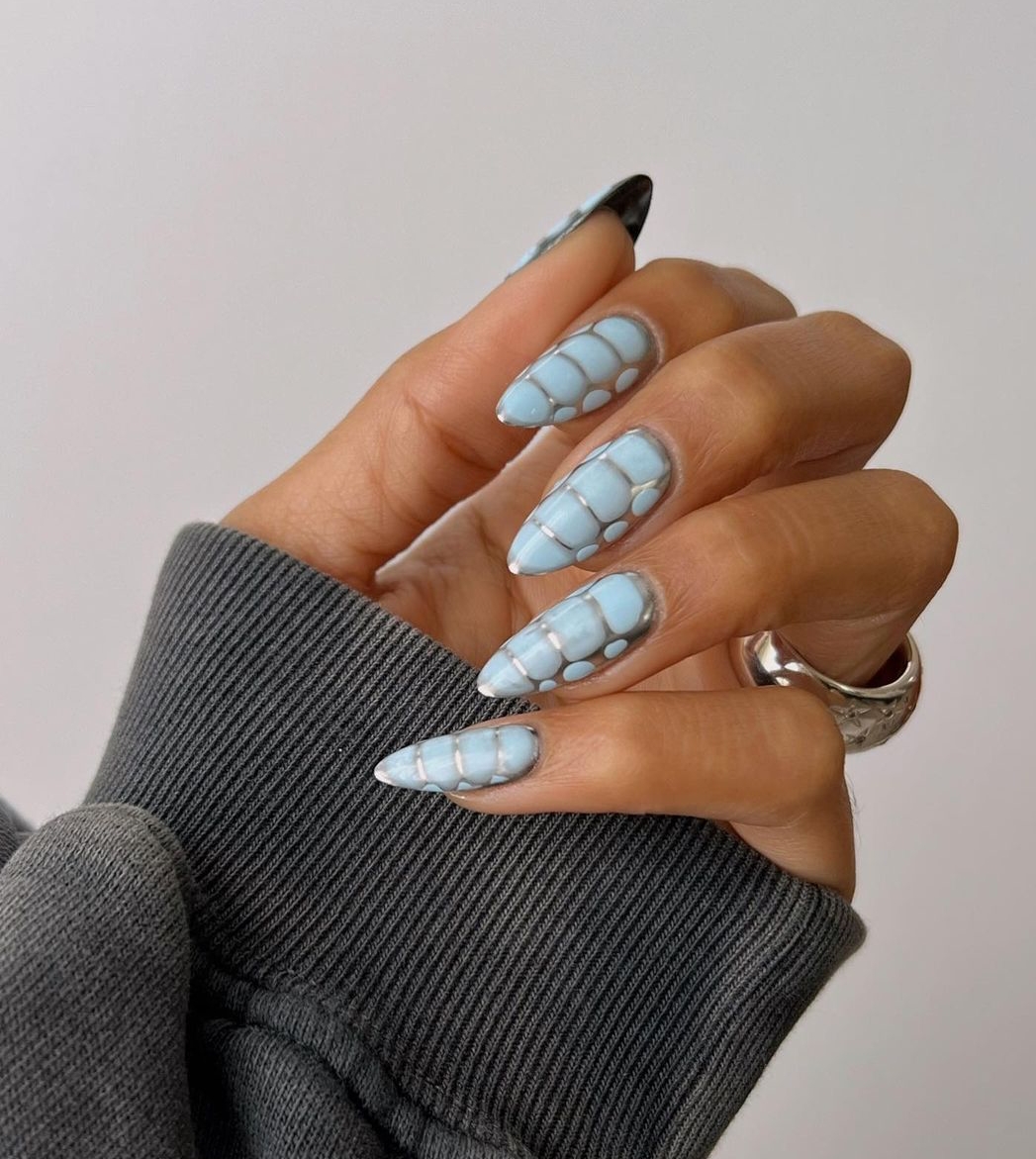 Silver and Blue Snakeskin Design on Nails