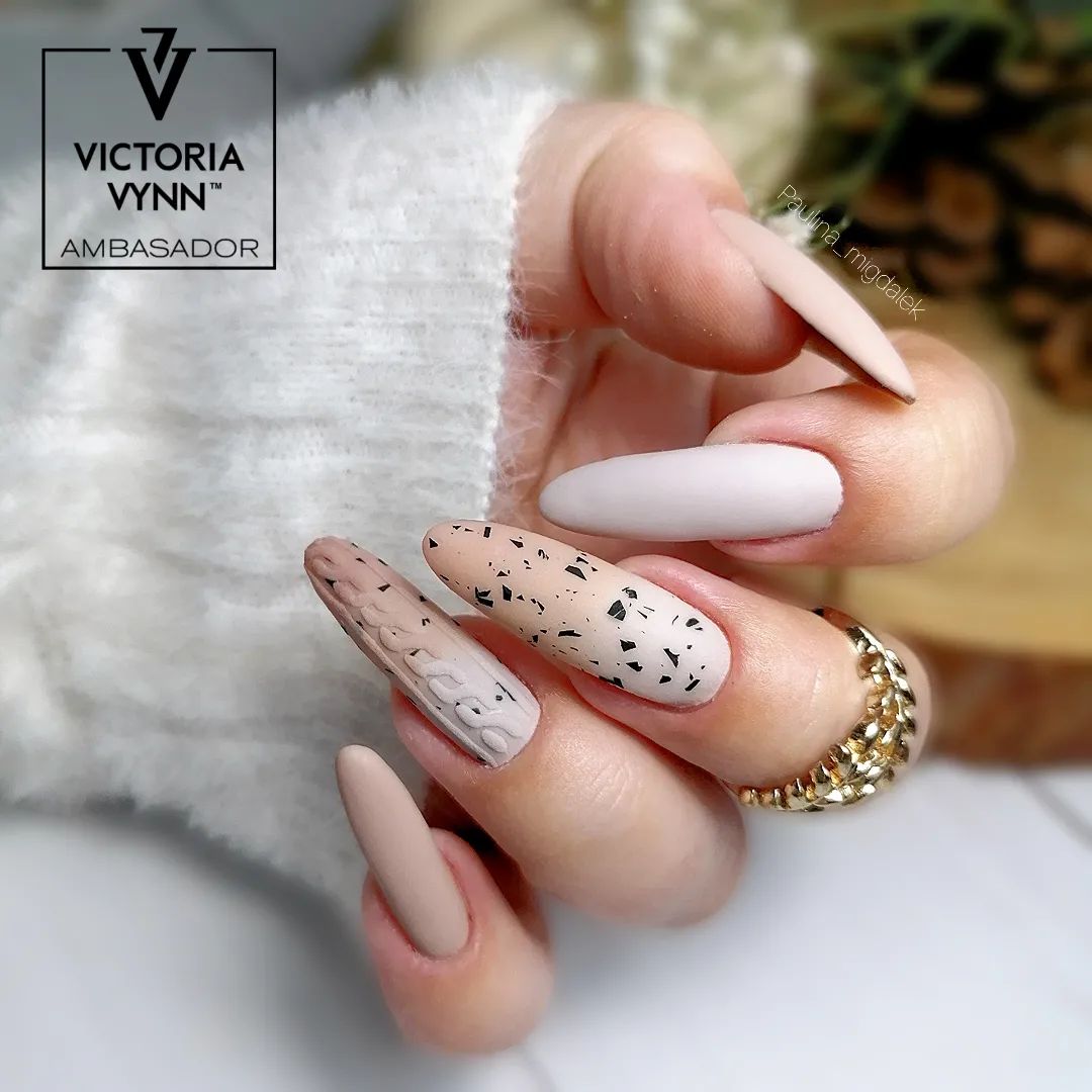 Beige-to-Brown Ombre Nails