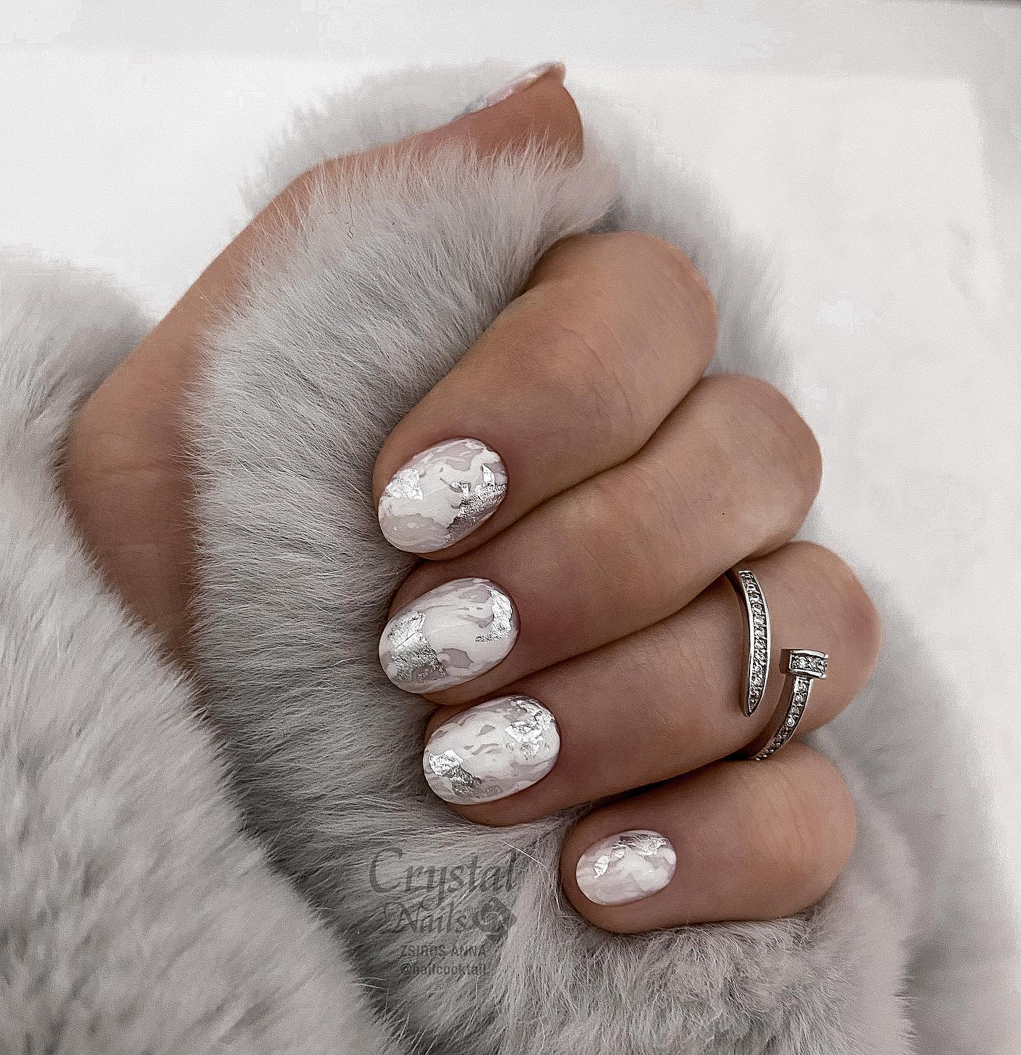 Short Round White and Silver Nails
