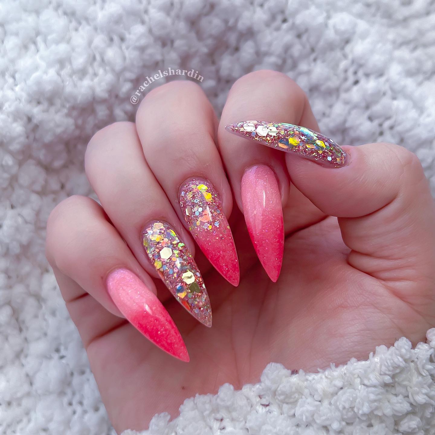 Long Sharp Ombre Nails with Glitter