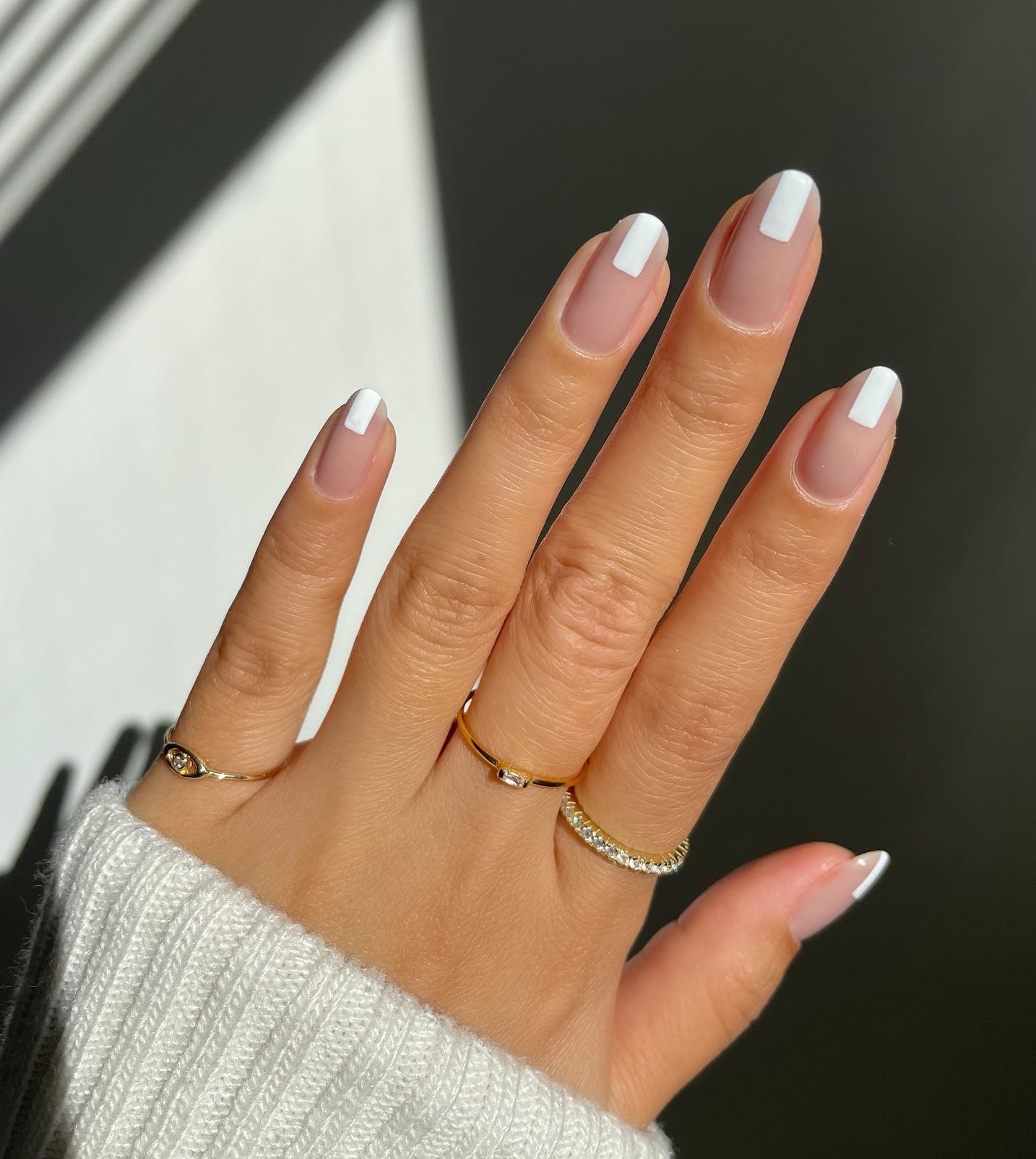 43 Stunning White Coffin Nails Designs  GlamiVibe