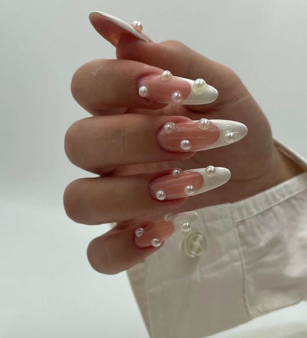 French Nails with Pearls