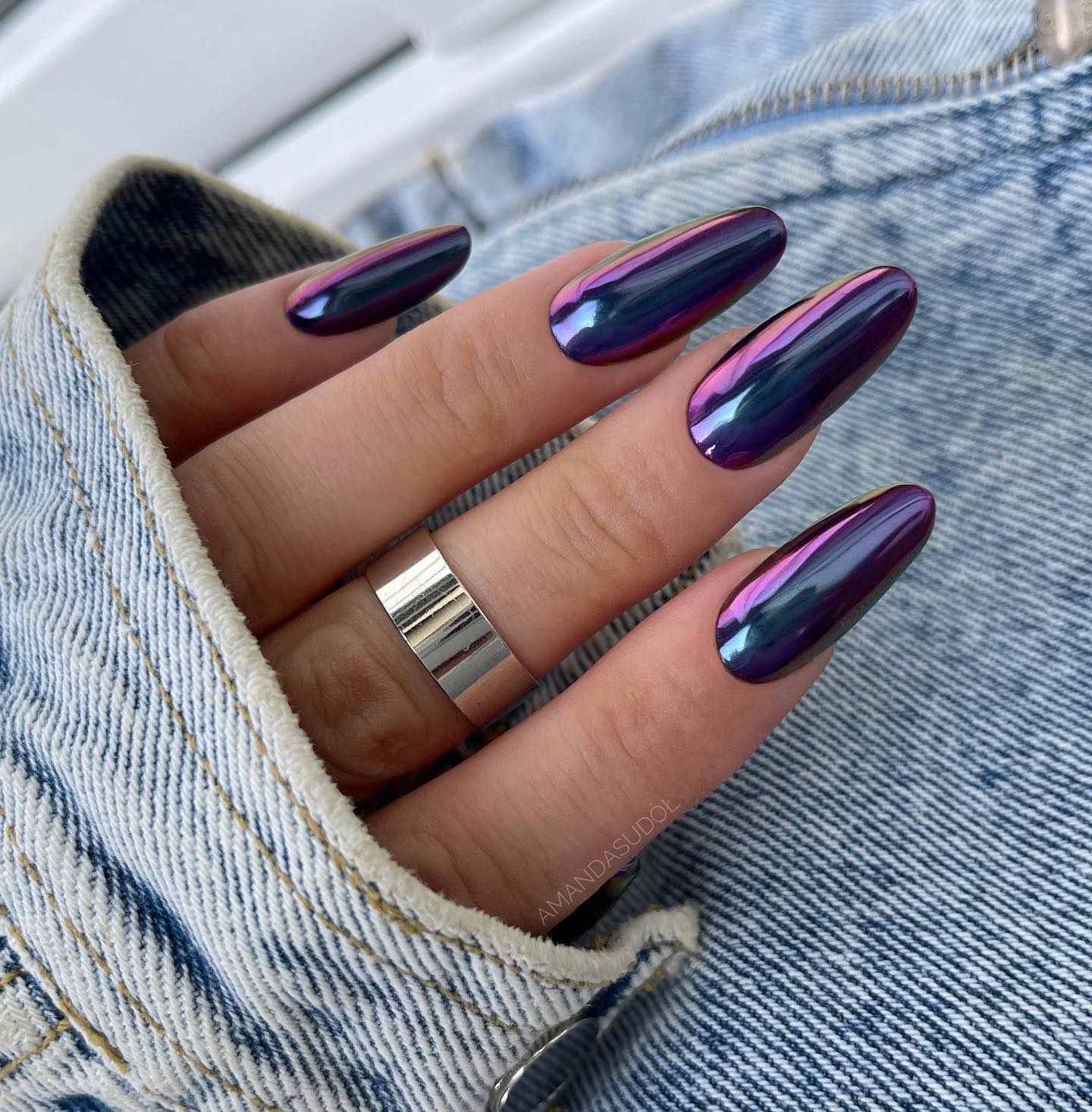 Long Nails with Mirror Effect